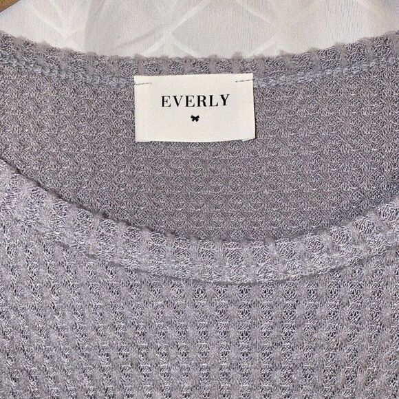 Everly Empire Waist Peplum Gray Waffle Sweater Sm - Picture 3 of 5